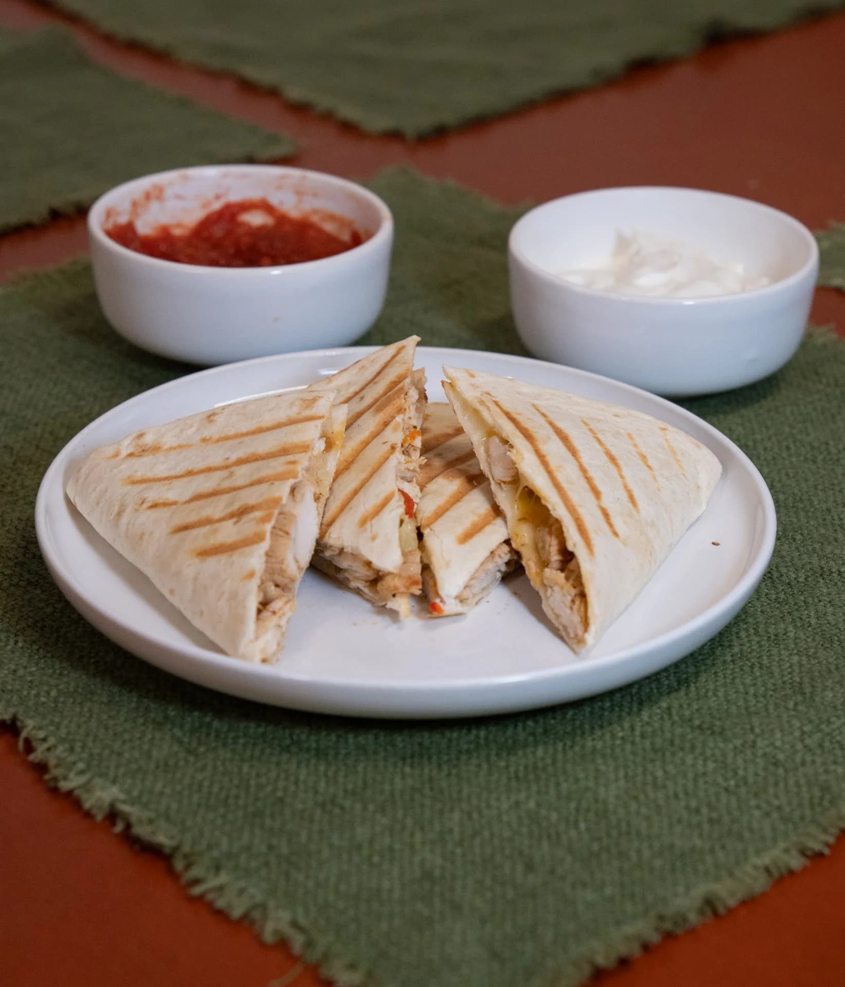 Kuřecí Quesadilla s Domácí Salsou